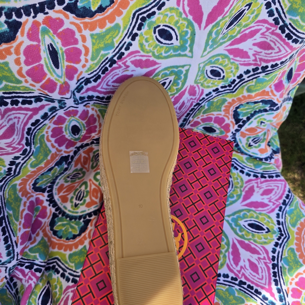 Tory Burch Cream Leather Espadrille Slip-On with Embossed Logo - Picture 6 of 8